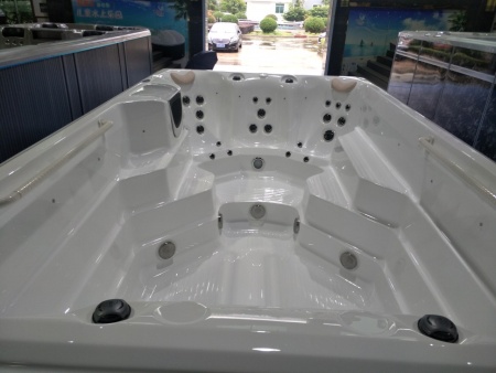 Плавательный спа-бассейн Bigeer BG-6653 Плавательный спа-бассейн Bigeer BG-6653