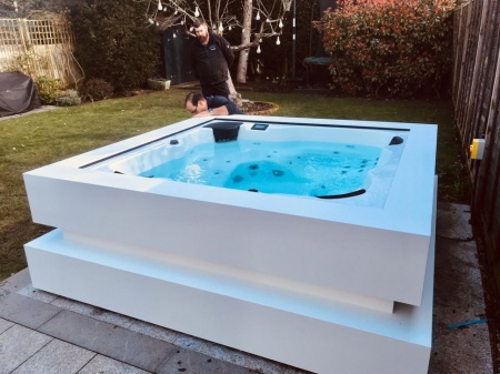 Спа-бассейн AstralPool NewArt / Aquavia Cube Ergo Спа-бассейн AstralPool NewArt / Aquavia Cube Ergo